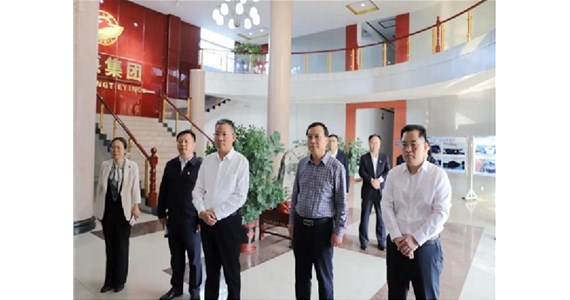 泰安市政府副市长冯能斌到澳门新莆京游戏app大厅集团山东铁鹰建设工程有限公司调研